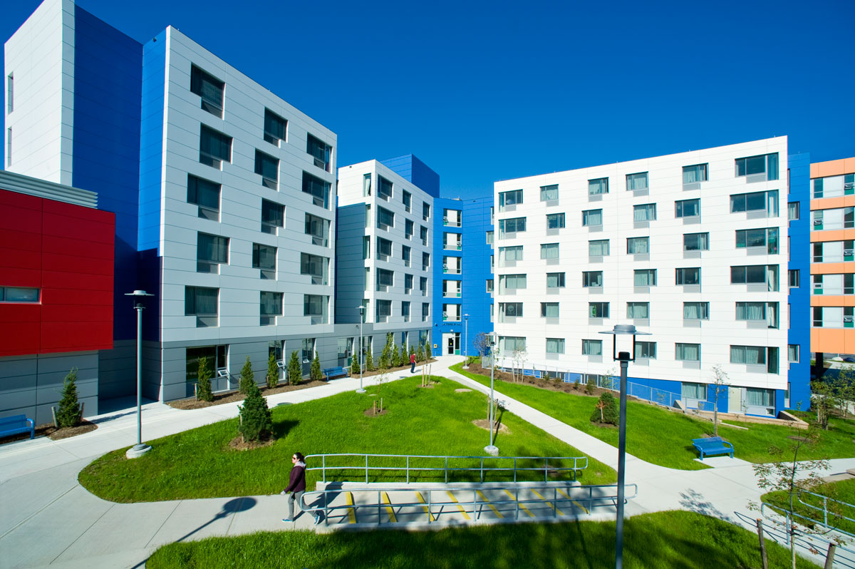 Alucobond Plus, Stony Brook University Residence Halls, Goshow Architects, New York, Photos by Taylor Crothers 