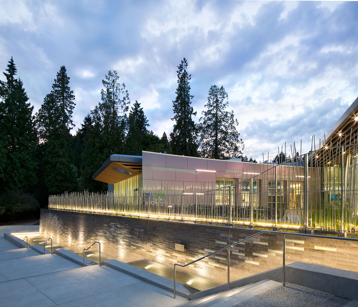 The Vancouver Aquarium Expansion, British Columbia, Musson Cattell Mackey Partnership, Keith Panel Systems, ALUCOBOND® ACM, Photography by Ema Peter