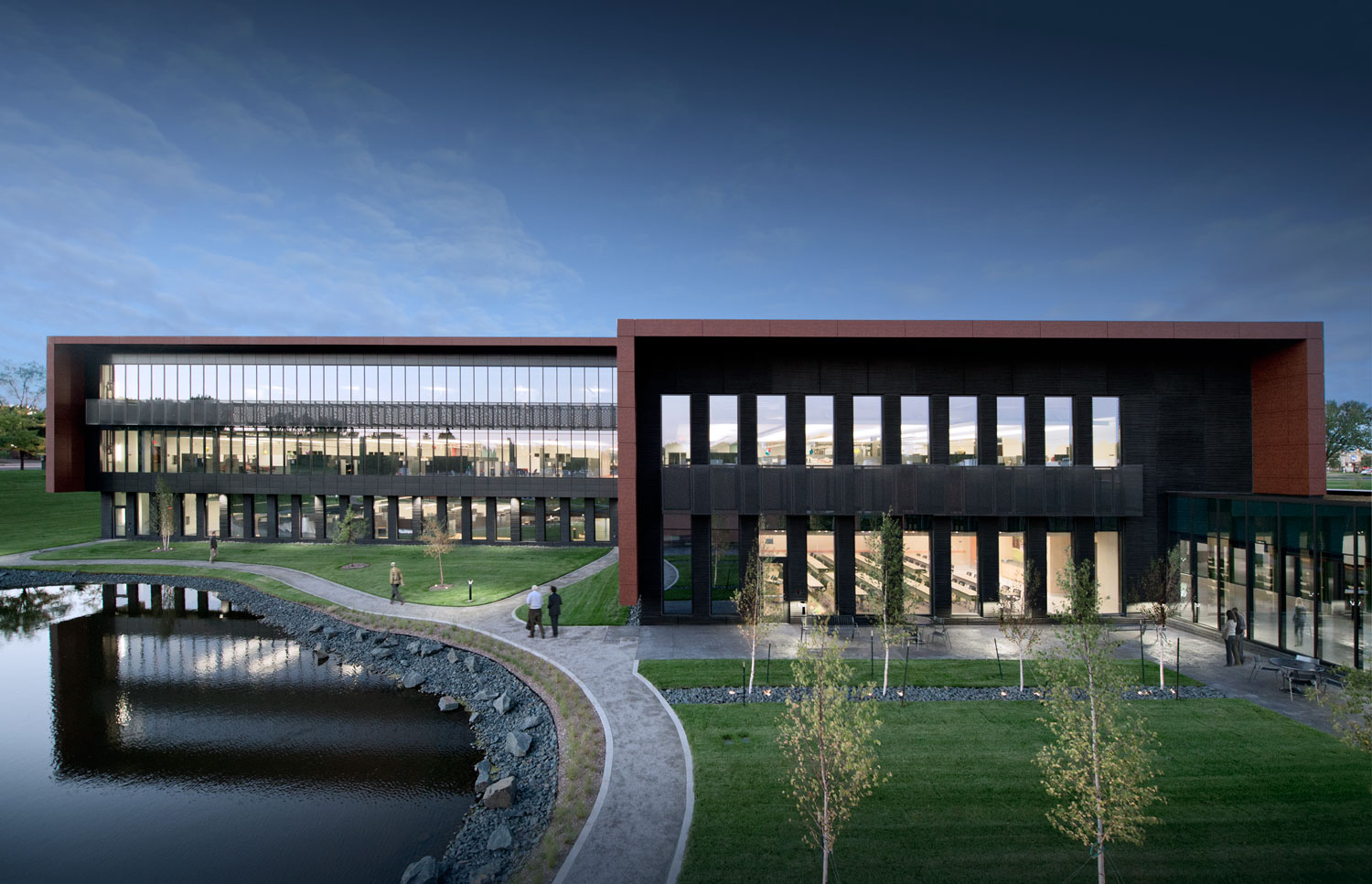 Toro Headquarters, Bloomington, Minnesota, Leo A Daly, Metal Design Systems Inc, ALUCOBOND® NaturAL ACM, Photography by Bill Baxley, AIA