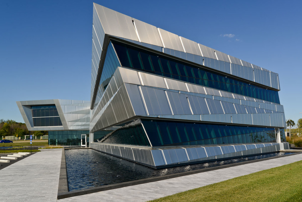 Connor Group Headquarters, Miamisburg, Ohio, Moody Nolan, ALUCOBOND® Natural Brushed Finish, Photography Daniel Lunghi