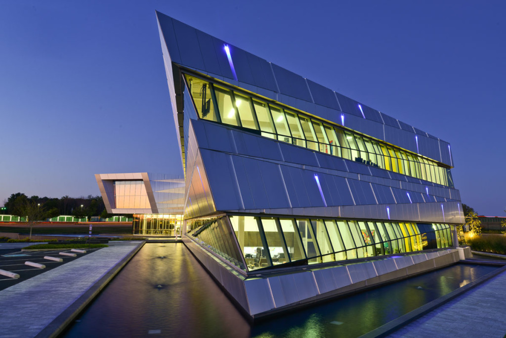 Connor Group Headquarters, Miamisburg, Ohio, Moody Nolan, ALUCOBOND® Natural Brushed Finish, Photography Daniel Lunghi