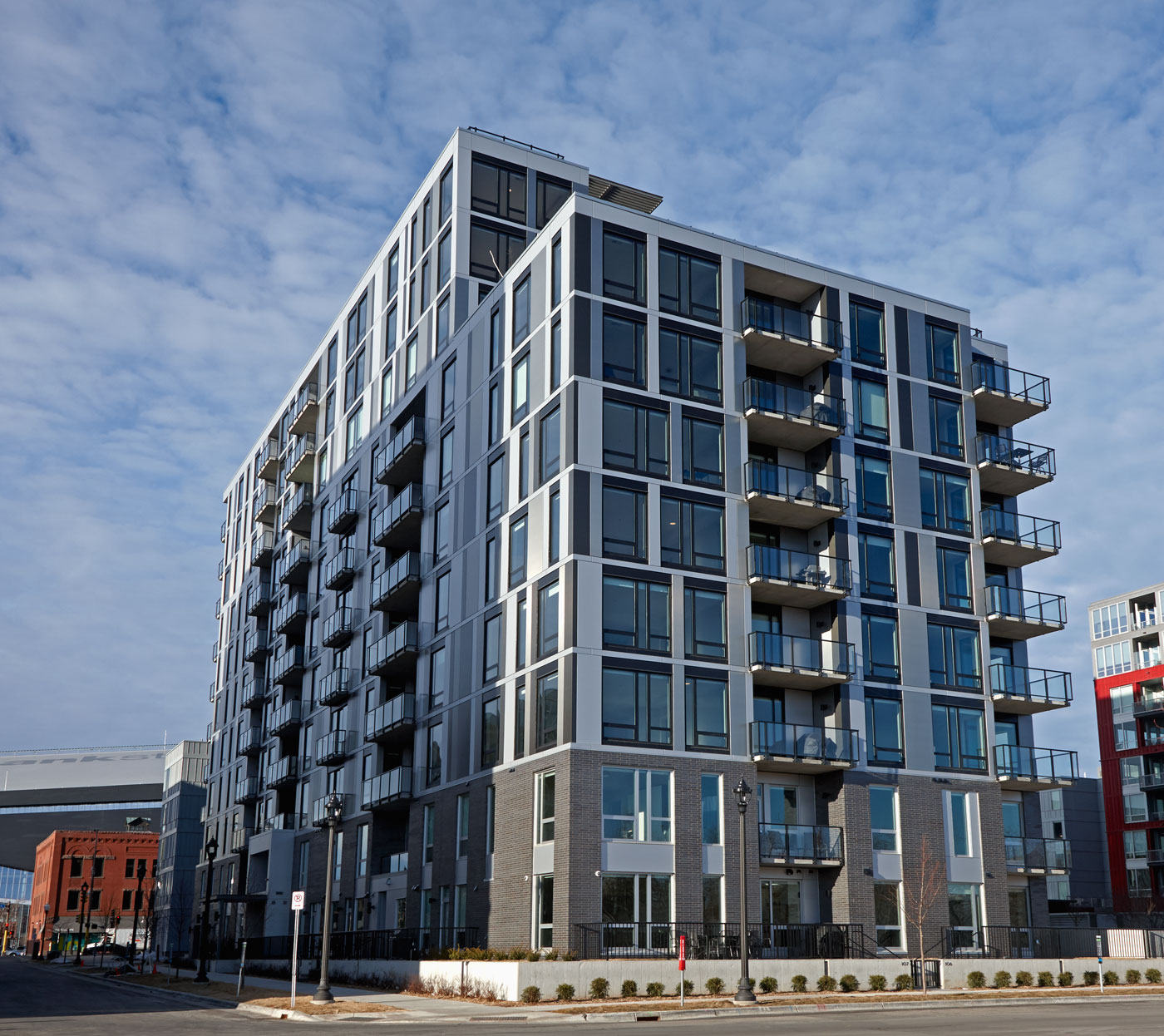Encore Luxury Apartments, Minneapolis, ESG Architecture Design, ALUCOBOND® Plus, Berwald Roofing Sheet Metal, Bergerson Photography