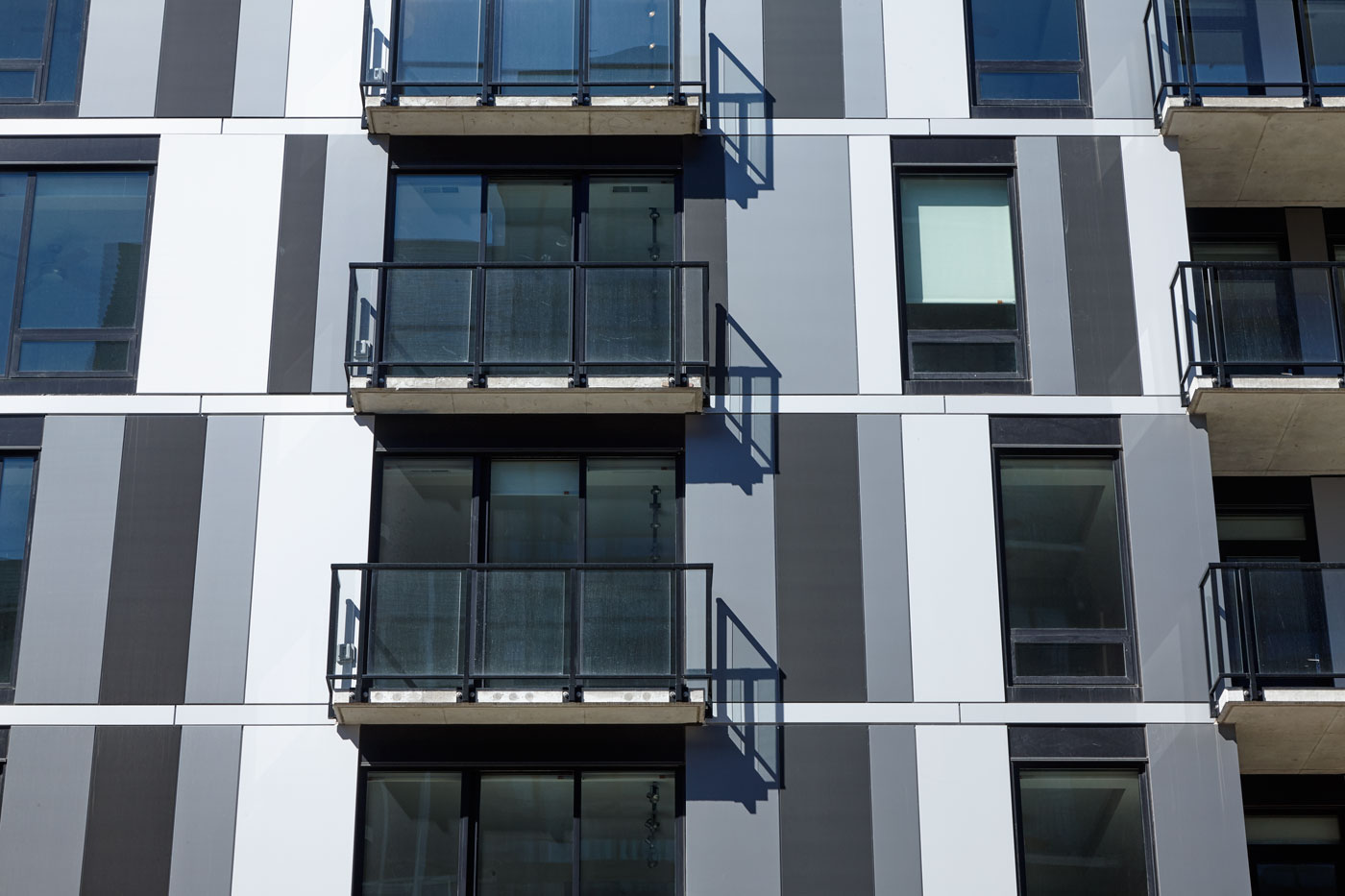 Encore Luxury Apartments, Minneapolis, ESG Architecture Design, ALUCOBOND® Plus, Berwald Roofing Sheet Metal, Bergerson Photography