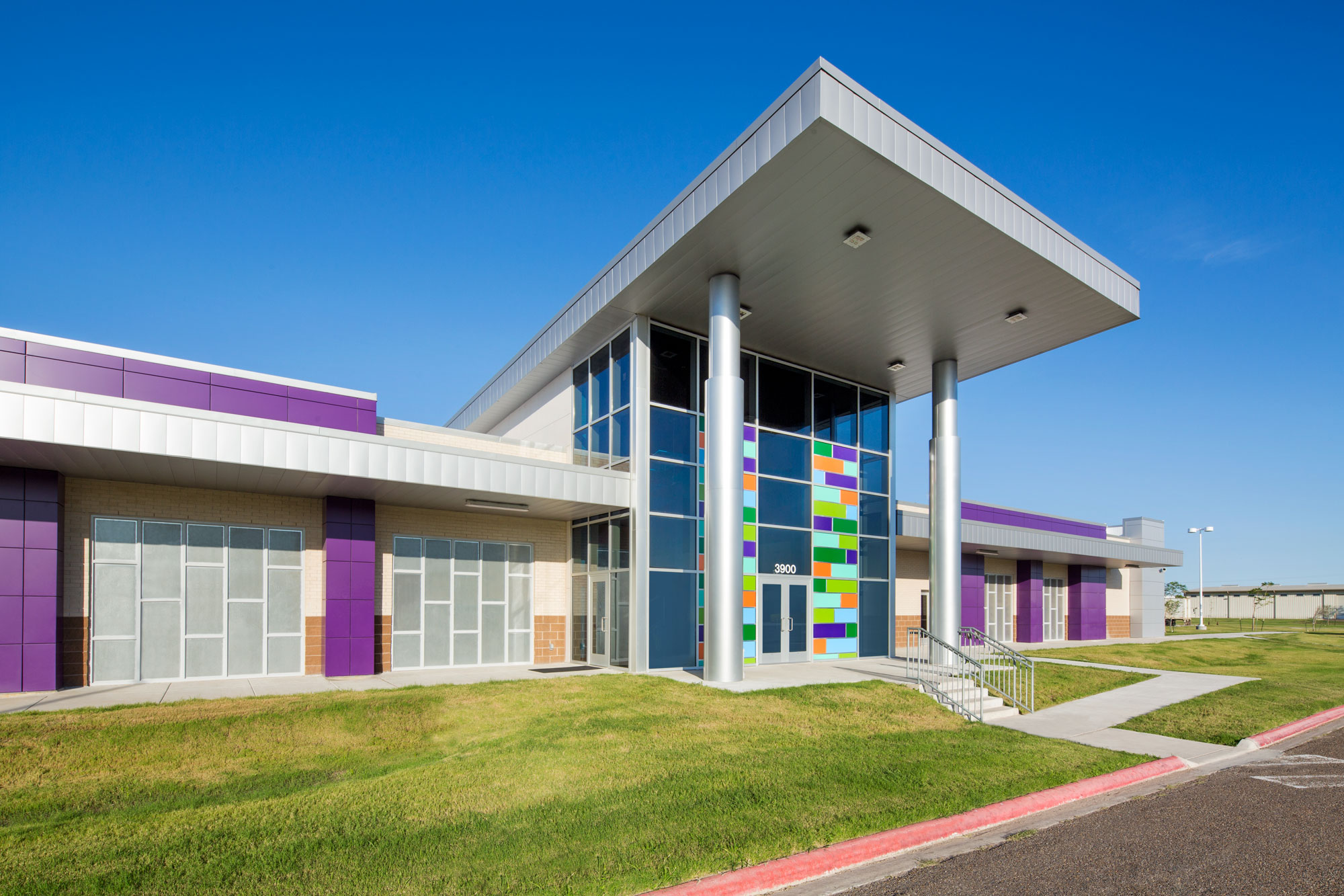 Alucobond, STC Technology Campus, EGV Architects, Bowman Distributing, Photography John Faulk